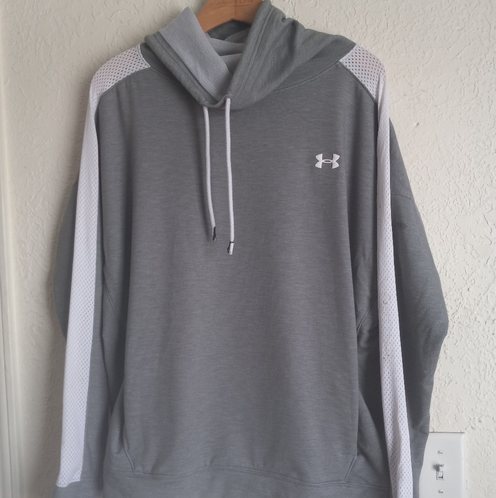 Under Armour Pullover